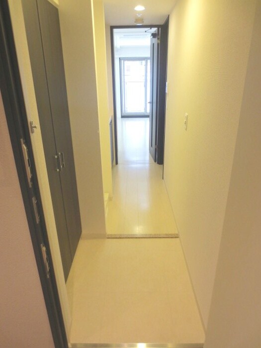 物件内観写真17　(廊下)