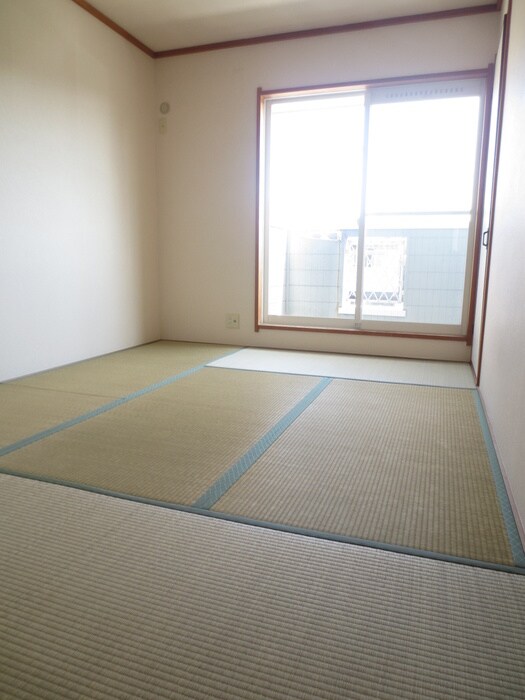 物件内観写真5　(居室)