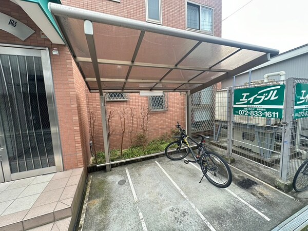 バイク置き場