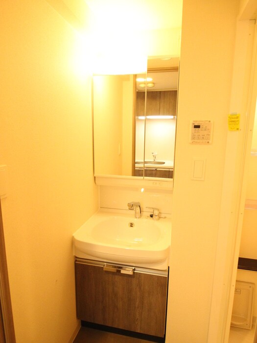 物件内観写真9　(洗面)