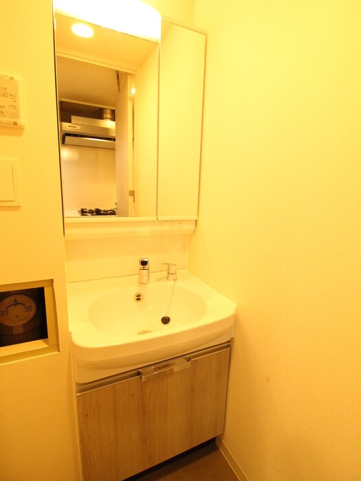 物件内観写真9　(洗面)