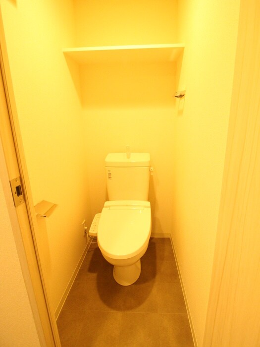 物件内観写真11　(トイレ)