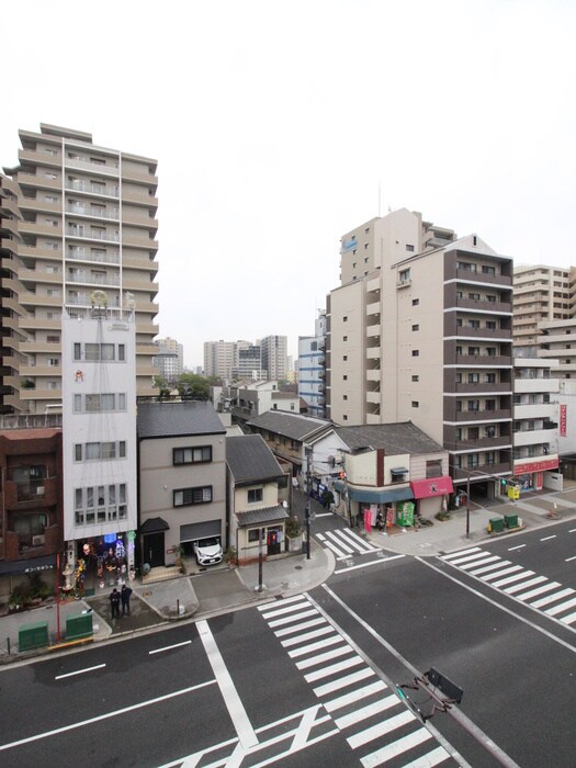 物件内観写真22　(室内からの展望)