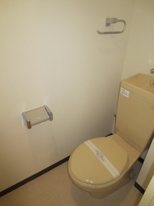 物件内観写真12　(トイレ)