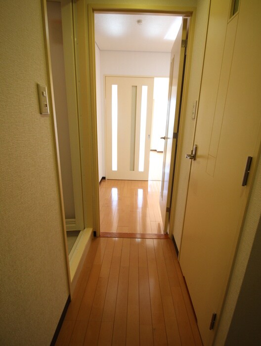 物件内観写真20　(廊下)