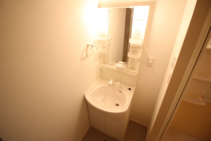 物件内観写真13　(洗面)
