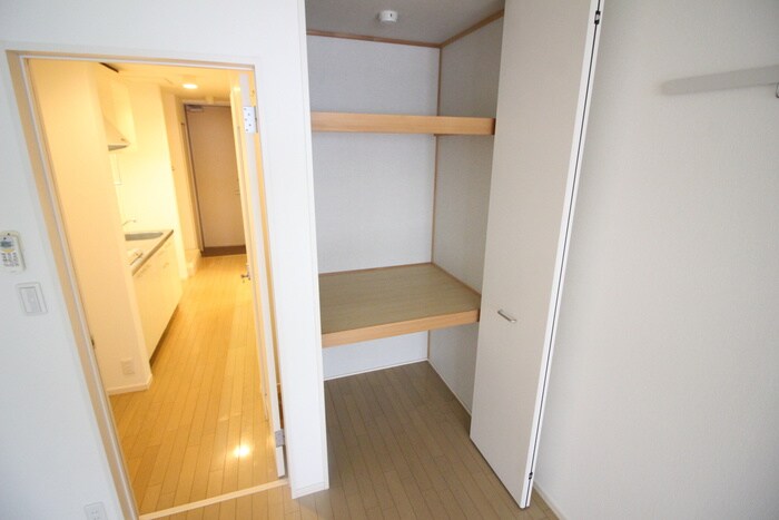 物件内観写真15　(収納)