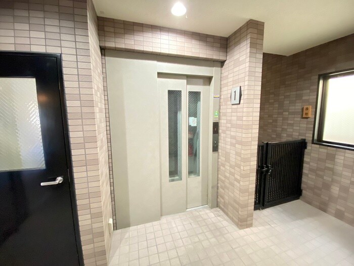 物件外観写真3　(建物設備)