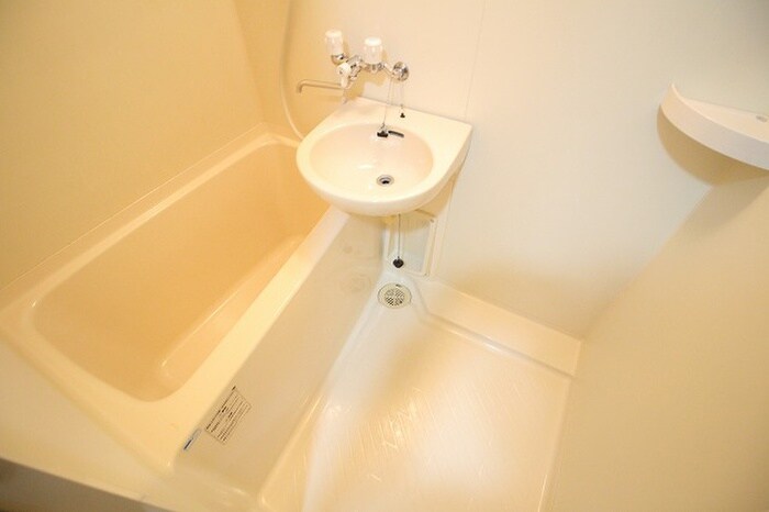 物件内観写真12　(バス／シャワールーム等)