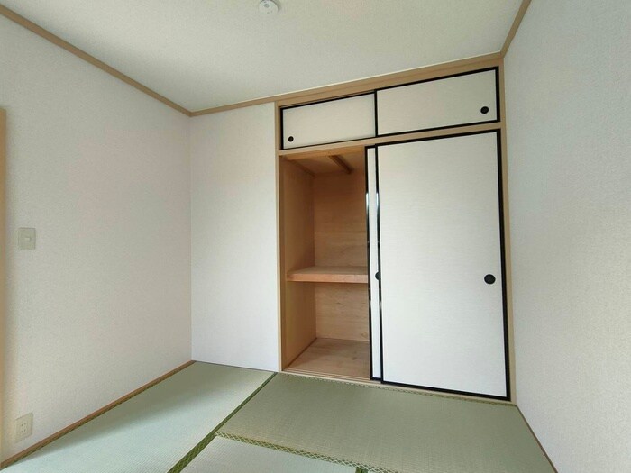 物件内観写真14　(収納)