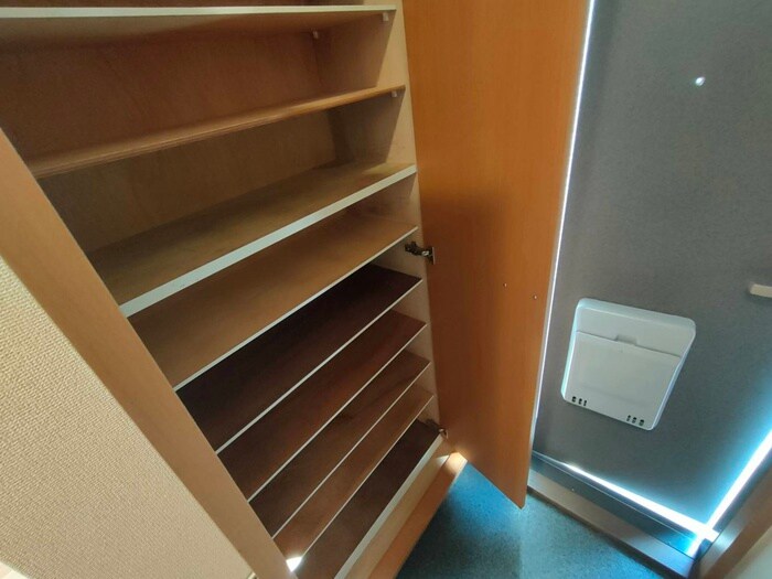 物件内観写真17　(靴箱)
