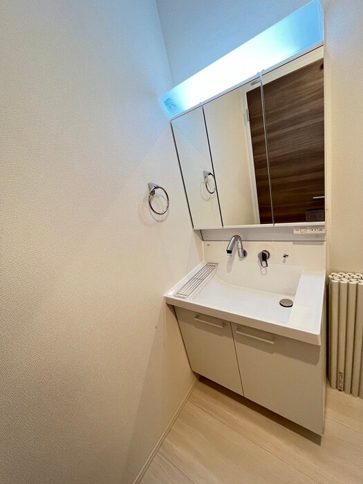 物件内観写真11　(洗面)