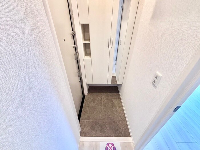 物件内観写真17　(玄関)