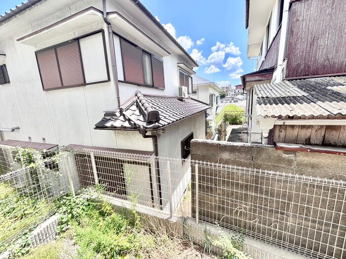 物件内観写真22　(室内からの展望)