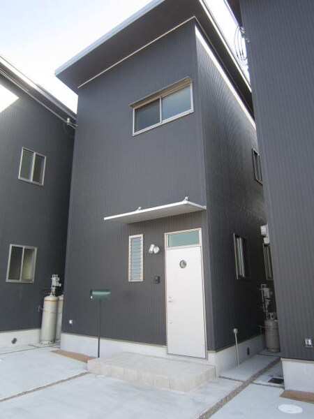 フォレスト住吉　Ｃ号棟外観写真
