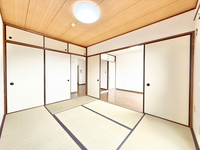 物件内観写真9　(居室)