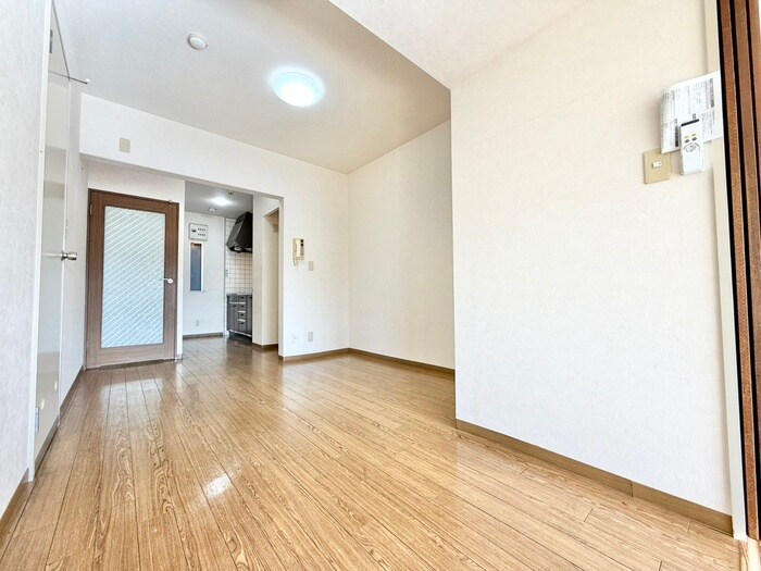 物件内観写真9　(居室)