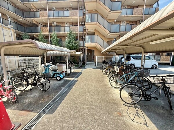 駐輪場
