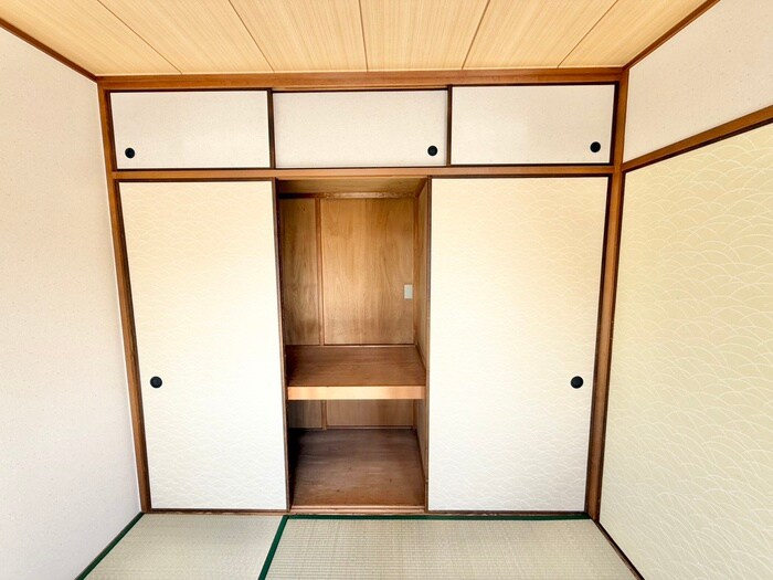 物件内観写真12　(収納)