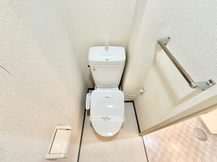 物件内観写真15　(トイレ)