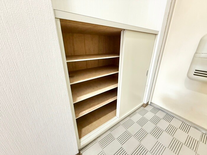 物件内観写真17　(靴箱)