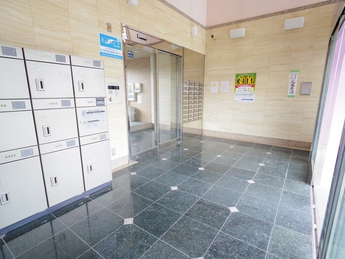 物件外観写真4　(建物設備)