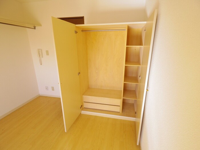 物件内観写真15　(収納)