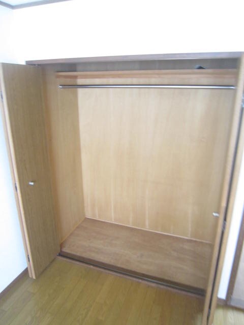 物件内観写真12　(収納)