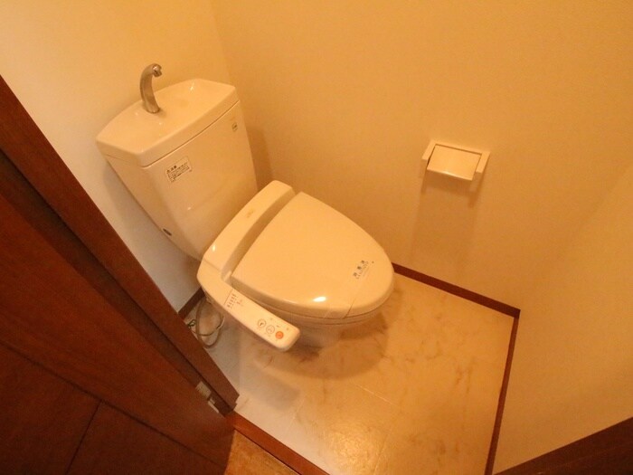 物件内観写真11　(トイレ)