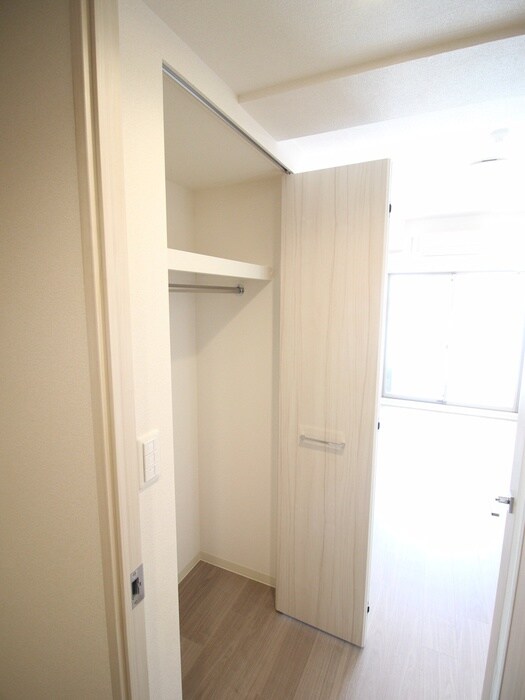 物件内観写真10　(収納)