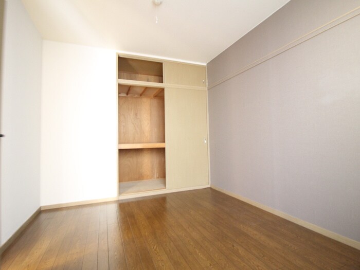 物件内観写真11　(居室)