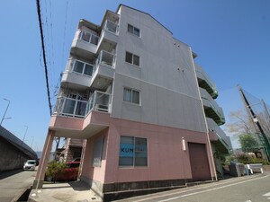 プライムコート荒牧外観写真