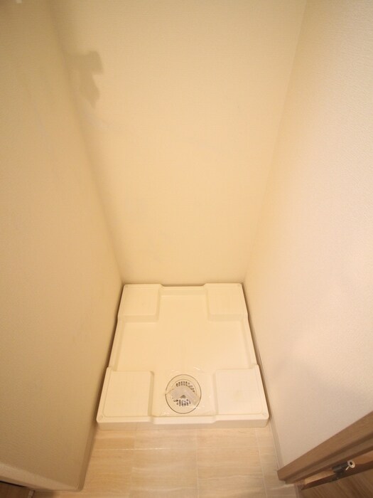 物件内観写真9　(洗濯機置場)