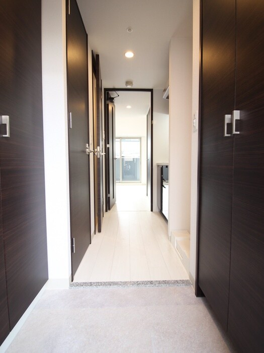 物件内観写真15　(玄関)