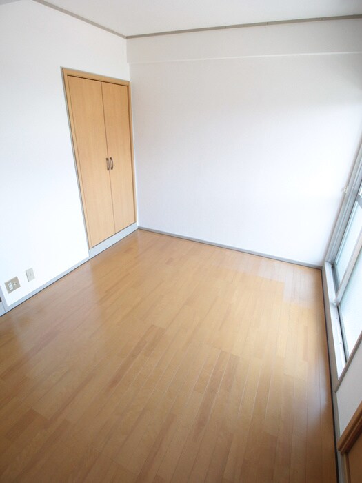 物件内観写真18　(居室)