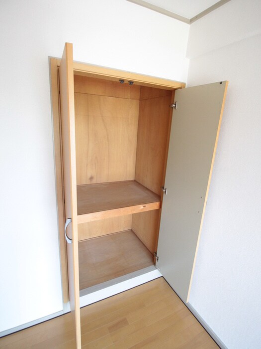 物件内観写真19　(収納)