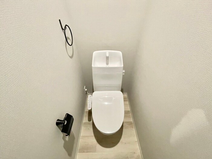 物件内観写真10　(トイレ)