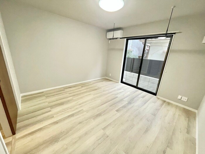 物件内観写真16　(居室)