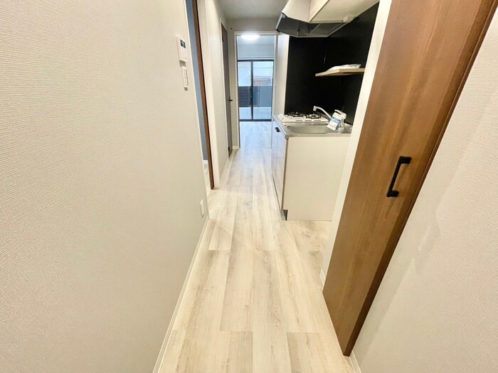 物件内観写真20　(廊下)