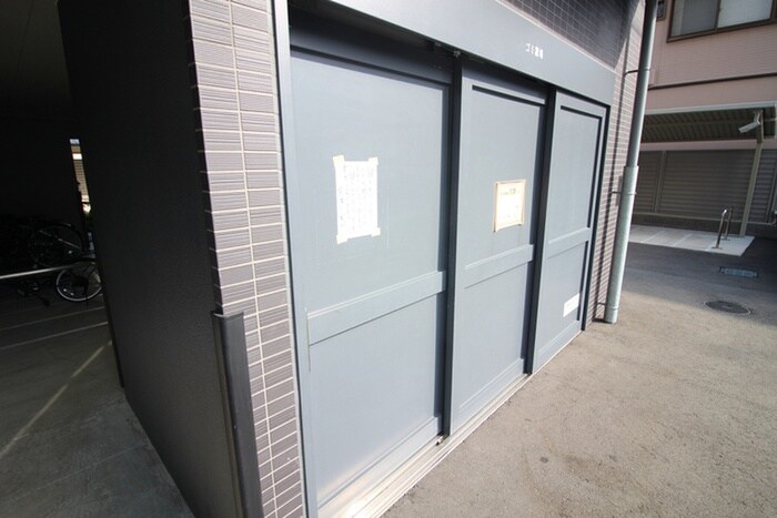 物件外観写真6　(建物設備)