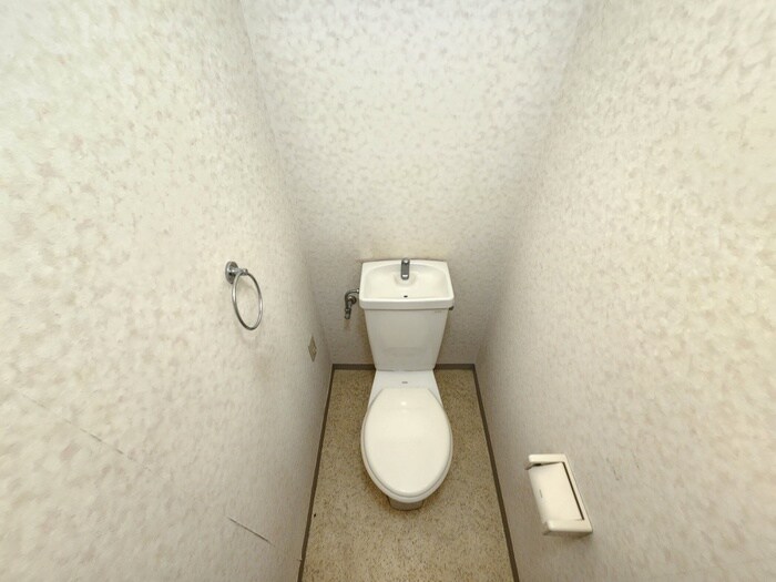 物件内観写真11　(トイレ)