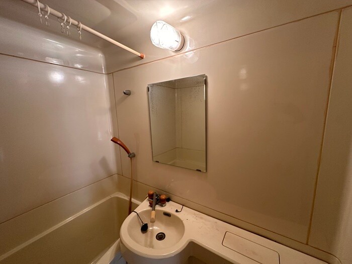 物件内観写真9　(洗面)