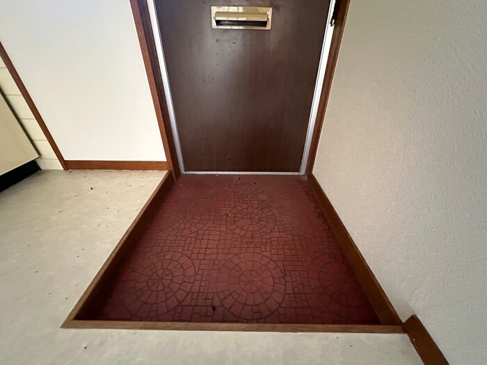 物件内観写真15　(玄関)
