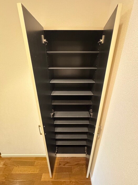 物件内観写真16　(靴箱)