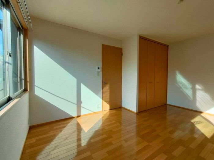 物件内観写真4　(居室)