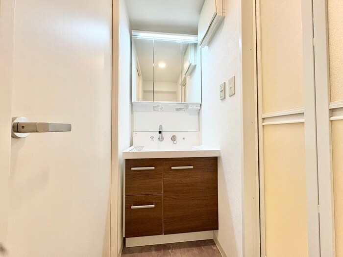 物件内観写真12　(洗面)