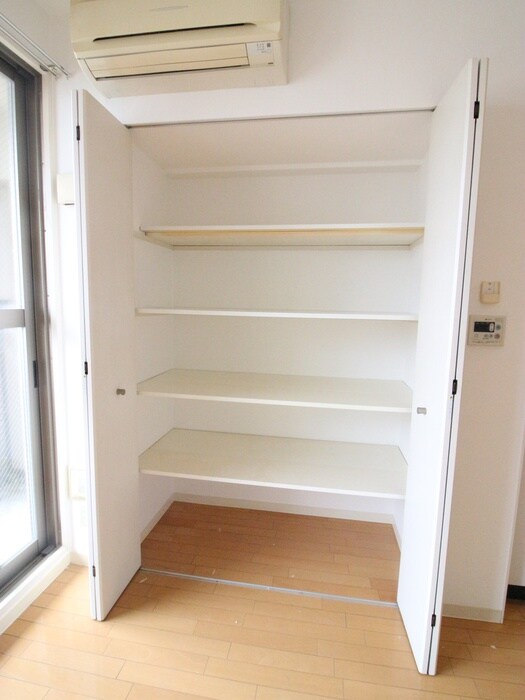 物件内観写真17　(収納)