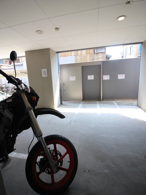 バイク置き場