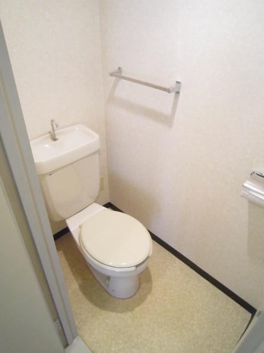 物件内観写真12　(トイレ)