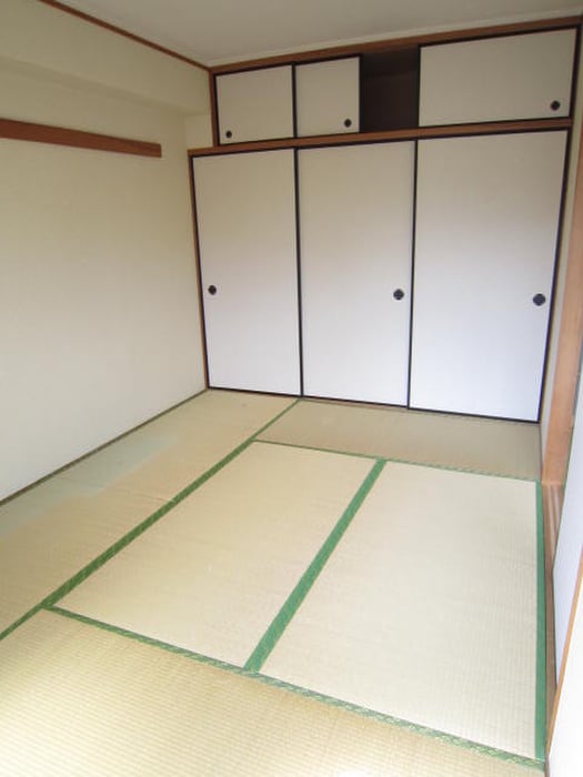 物件内観写真15　(居室)